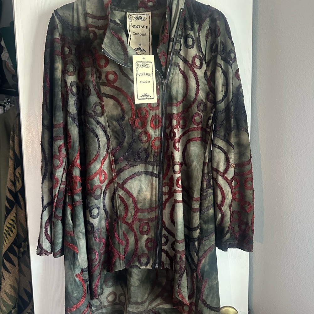 Red and Gray Relaxed Blouse with Full Sleeves